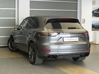 2020 Porsche Cayenne S III, серый, 8279000 рублей, вид 4