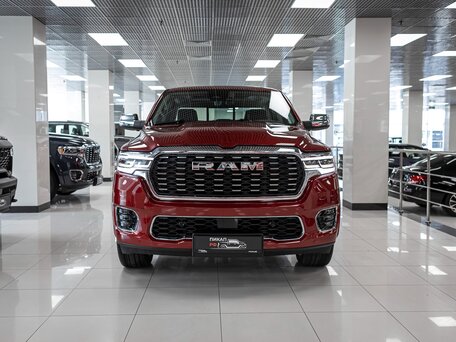 2026 Ram 1500 Crew Cab V Рестайлинг, красный, 10490000 рублей, вид 2