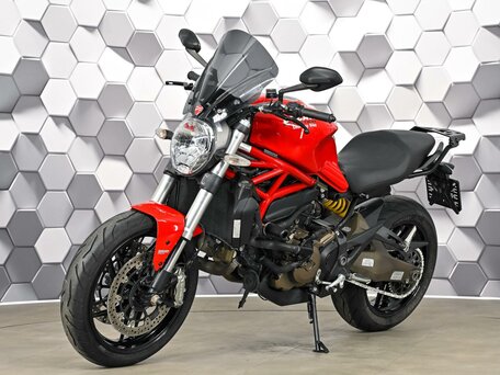 2015 Ducati Monster 821, красный, 549000 рублей, вид 2