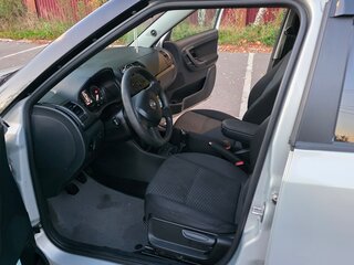 2013 Skoda Fabia II Рестайлинг, серый, 700000 рублей, вид 5