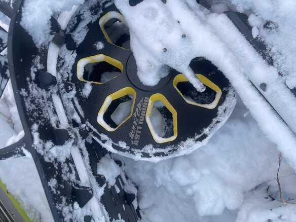 2016 BRP Ski-Doo Summit 800, жёлтый, 700000 рублей - вид 22