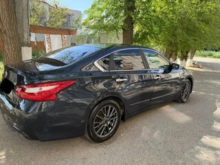 2016 Nissan Altima V (L33) Рестайлинг, серый, 1600000 рублей, вид 3
