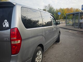 2011 Hyundai Grand Starex I, серый, 1100000 рублей, вид 5