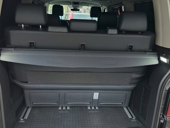 2021 Volkswagen Multivan T6 Рестайлинг, чёрный, 7850000 рублей - вид 13