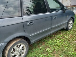 2005 Hyundai Trajet I Рестайлинг, серый, 500000 рублей, вид 2