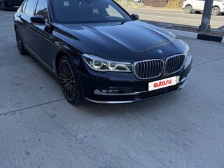 2017 BMW 7 серии Long 730Ld xDrive VI (G11/G12), чёрный, 2820000 рублей, вид 4