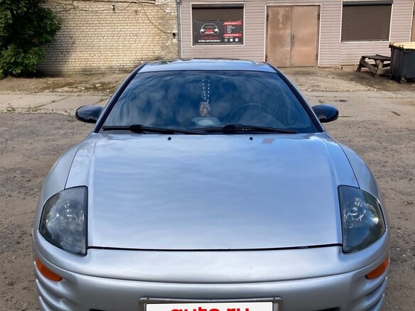 2002 Mitsubishi Eclipse III, серебристый, 850000 рублей - вид 2