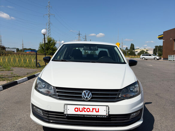 2017 Volkswagen Polo V Рестайлинг, белый, 1146000 рублей - вид 1