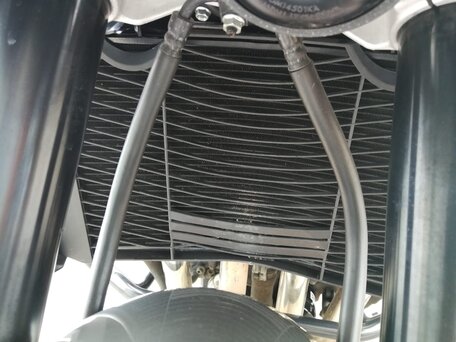 2011 Yamaha FZ1, серебристый, 750000 рублей, вид 2