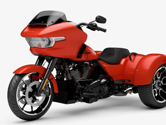 2026 Harley-Davidson Road Glide 3, серебристый, 5381290 рублей - вид 1