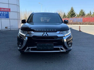 2022 Mitsubishi Outlander III Рестайлинг 3, чёрный, 1630999 рублей, вид 3