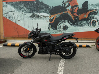 2026 Bajaj Pulsar N250, чёрный, 238900 рублей, вид 2