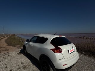 2011 Nissan Juke I, белый, 1059000 рублей, вид 4