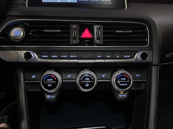 2018 Genesis G70 I, белый, 1999999 рублей - вид 8