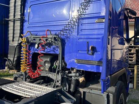 2010 Volvo FM, синий, 2800000 рублей, вид 3