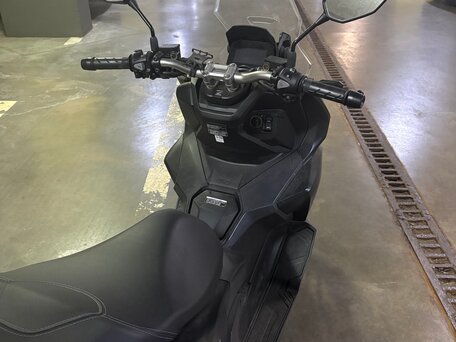 2023 Honda ADV160, чёрный, 500000 рублей, вид 2