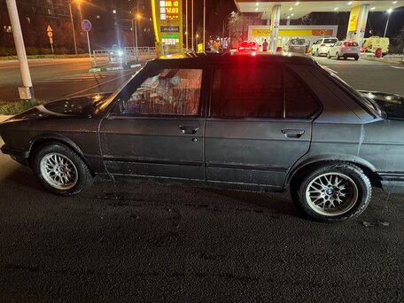 1987 BMW 5 серии 520i II (E28), серый, вид 5