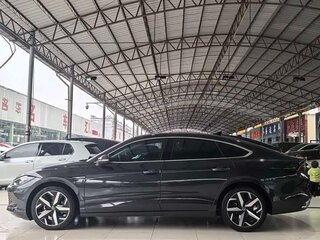 2022 Volkswagen Lamando L II, серый, 2070600 рублей, вид 4
