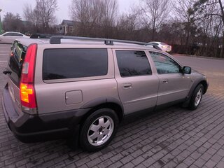 2002 Volvo V70 II, золотистый, 600000 рублей, вид 4