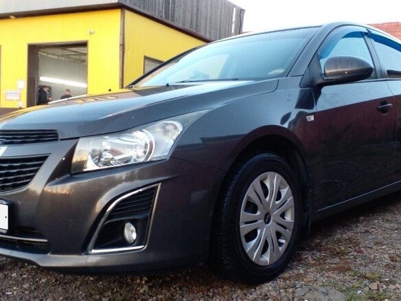 2013 Chevrolet Cruze I Рестайлинг, серый, 900000 рублей - вид 4