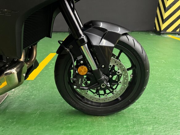 2022 Honda NT1100, серый - вид 23