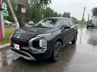 2021 Mitsubishi Outlander IV, чёрный, 3900000 рублей, вид 2
