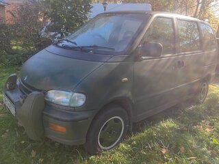 1997 Nissan Serena I (C23), зелёный, 260000 рублей, вид 1