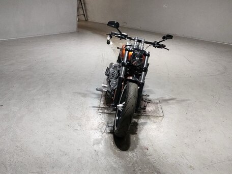 2019 Harley-Davidson Breakout, оранжевый, 1600000 рублей, вид 3