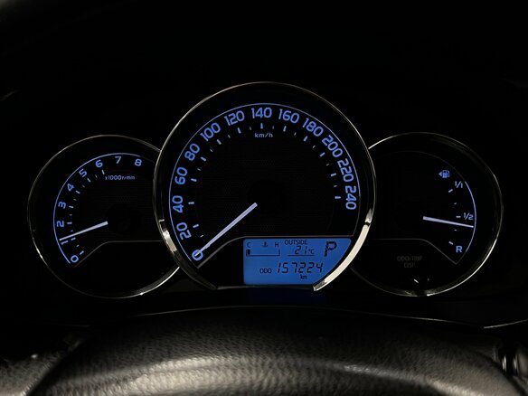 2015 Toyota Corolla XI (E160, E170, E180), чёрный - вид 20