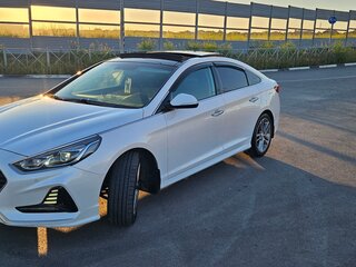 2017 Hyundai Sonata VII (LF), белый, 1820000 рублей, вид 1