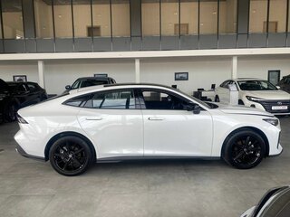 2024 Changan UNI-V I, белый, 3329900 рублей, вид 2