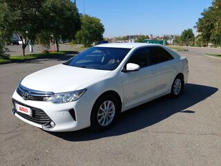 2015 Toyota Camry VII (XV50) Рестайлинг, белый, 2190000 рублей, вид 1
