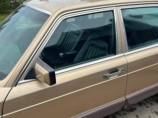 1986 Mercedes-Benz S-Класс 260 II (W126) Рестайлинг, бежевый, 660000 рублей, вид 4