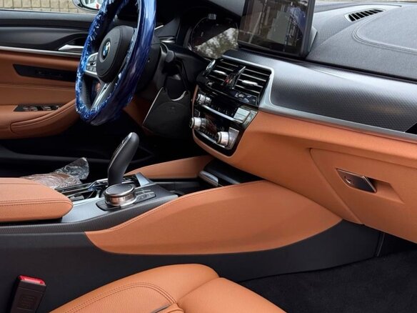 2022 BMW 5 серии 520i VII (G30/G31/G38) Рестайлинг, белый, 5600000 рублей - вид 6
