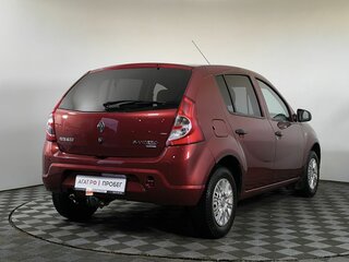 2012 Renault Sandero I, красный, 615000 рублей, вид 4