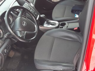 2011 Opel Astra J, красный, 690000 рублей, вид 4