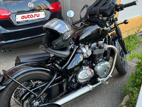2017 Triumph Bonneville Bobber, чёрный, 1500000 рублей, вид 1