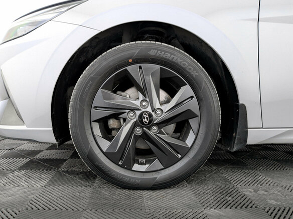 2021 Hyundai Elantra VII (CN7), серый, 1620000 рублей - вид 17
