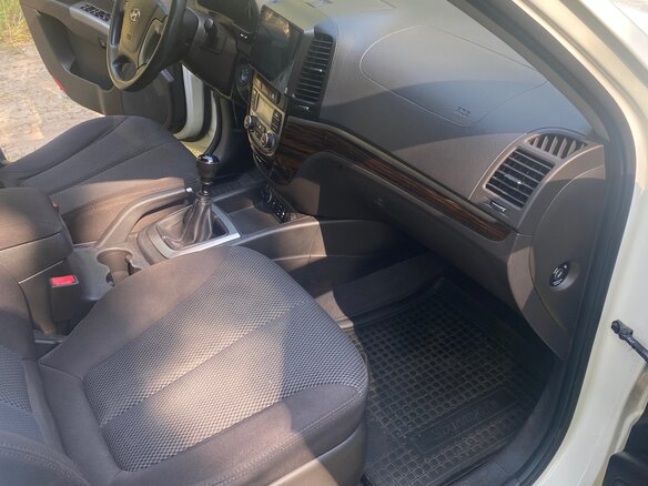 2011 Hyundai Santa Fe II Рестайлинг, белый, 1300000 рублей - вид 8