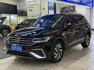 2023 Volkswagen Tiguan II Рестайлинг, чёрный, 2550000 рублей, вид 1
