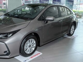 2025 Toyota Corolla XII (E210), серый, 2600400 рублей, вид 2