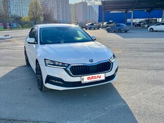 2022 Skoda Octavia IV (A8), белый, 1900000 рублей, вид 2