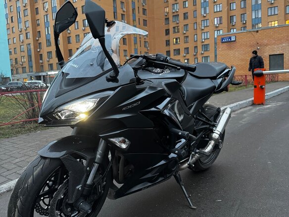 2019 Kawasaki Z 1000SX, чёрный, 910000 рублей - вид 1