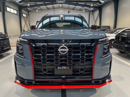 2026 Nissan Armada Nismo III, серый, 17000000 рублей, вид 2