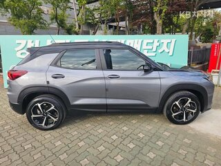 2022 Chevrolet TrailBlazer III, серый, 1750000 рублей, вид 3