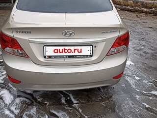 2012 Hyundai Solaris I, бежевый, 630000 рублей, вид 3