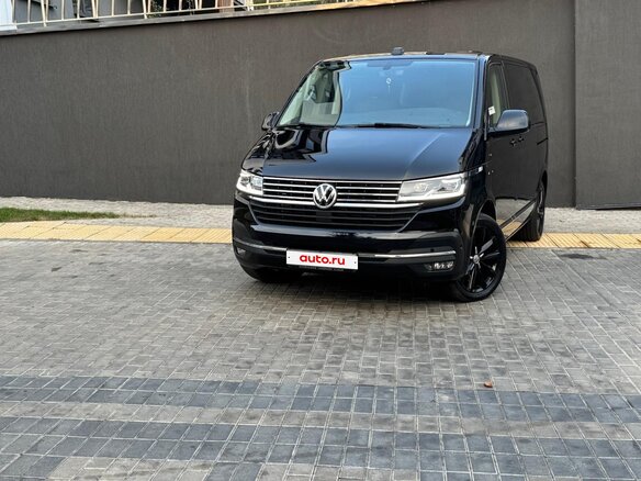 2020 Volkswagen Multivan T6 Рестайлинг, чёрный, 4700000 рублей - вид 1