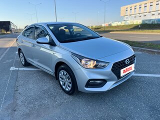 2017 Hyundai Solaris II, серебристый, 1065000 рублей, вид 3