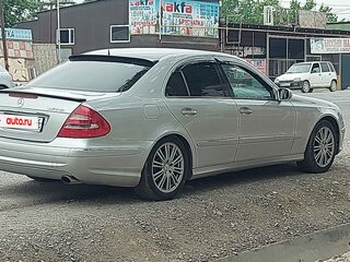 2004 Mercedes-Benz E-Класс 320 III (W211, S211), серебристый, 850000 рублей, вид 5