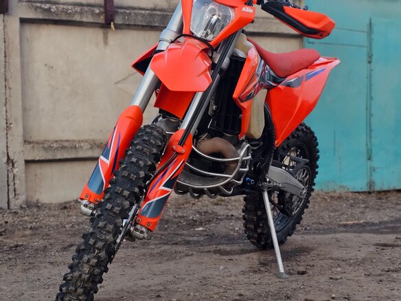 2022 KTM 300 EXC, оранжевый, 679000 рублей - вид 2